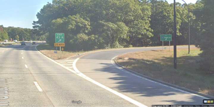 Two teens were killed in a rollover crash on the Southern State Parkway Exit 43A in Islip early Thursday, Aug. 1.&nbsp;