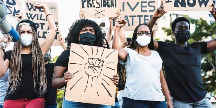 Nassau County Executive Bruce Blakeman signed the “Mask Transparency Act” into law Wednesday morning, Aug. 14.
  
