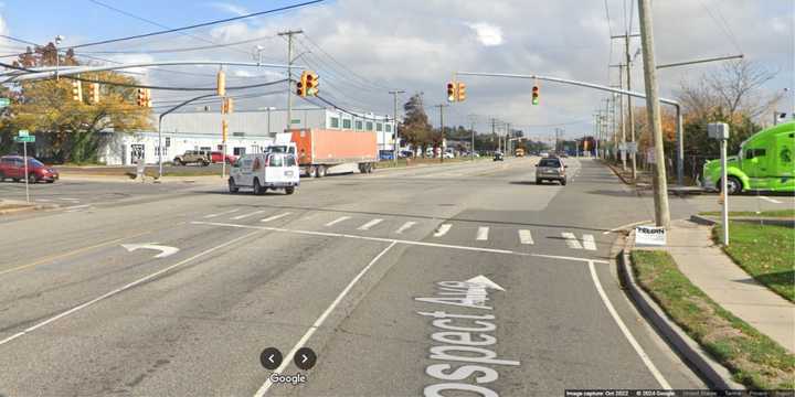 The intersection of Prospect Avenue and Cantiague Rock Road in Hicksville.