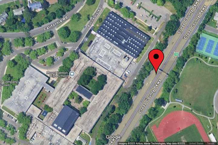 Mount Vernon Man Struck, Killed While Walking On Cross County Parkway (UPDATE)