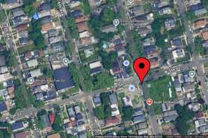City Worker Seriously Injured While Trimming Tree In Mount Vernon