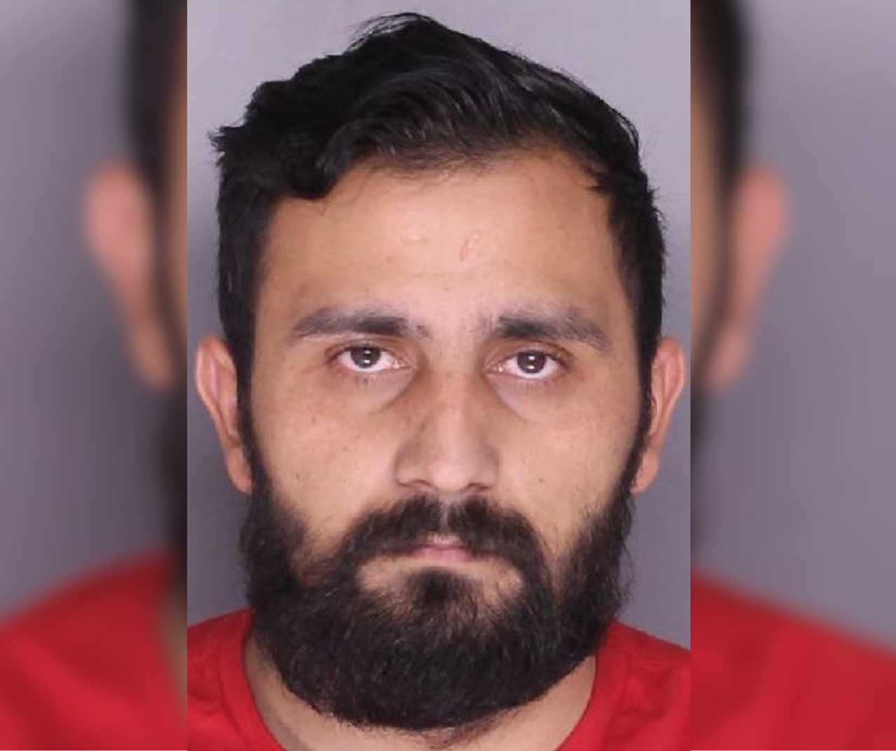 PA Woman Robbed Of Jewelry She Was Wearing In Front Of Home Police