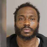 Ex-Con Shot Relative Outside Bar In Mount Sinai, Jury Finds