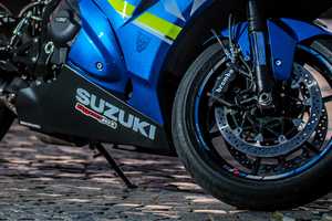 Motorcyclist Dies Days After 2-Vehicle Crash In Levittown