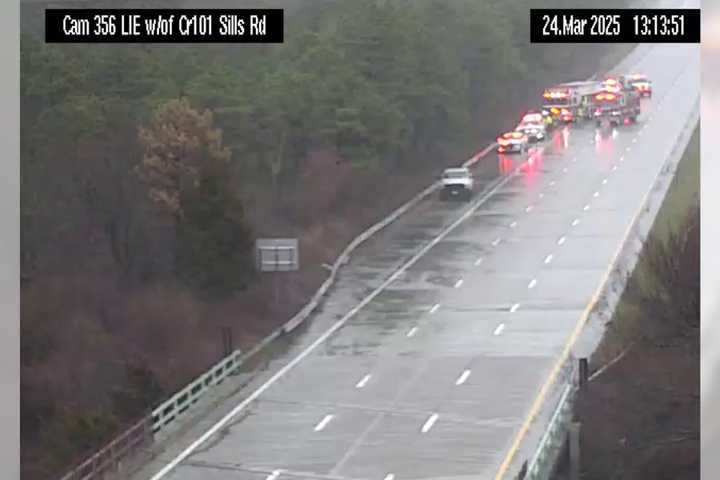 Major Crash Blocking All Westbound Lanes Of Long Island Expressway (Developing)