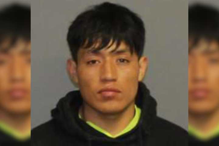 Danbury Drunk Driver Had 1-Month-Old Baby In His Lap On I-84, Refused to Stop: Police