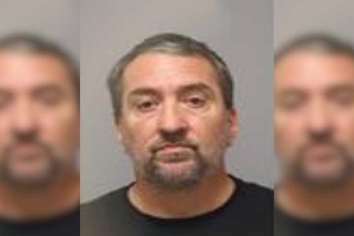 Wallingford Man Had Child Porn, Inappropriate Texts With Kids; FBI Investigated: Cops