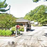 Morning Fire Kills Resident In Gated Community In Manorville