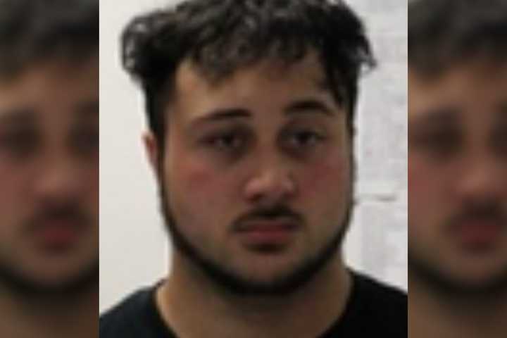 Chase Ends In I-91 Glastonbury Crash; Southington Man Hit 120 MPH In Escape Attempt: Police