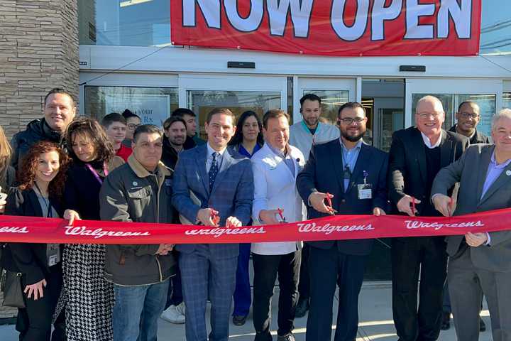 Former 'Dirt Pile' Turned Into Walgreens In Yorktown: Store Now Open