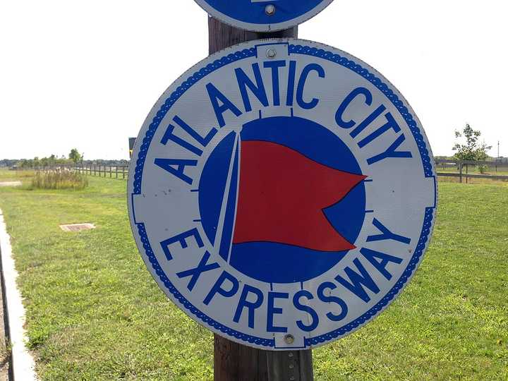 A sign for the Atlantic City Expressway.