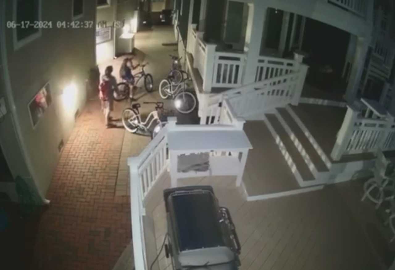 Video Two Suspects Wanted In Early Morning Theft In Cape May Police