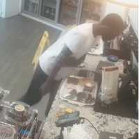 Bold Bagel Shop Bandit Snatches $100 Tip Jar In Jericho, Police Say (VIDEO)