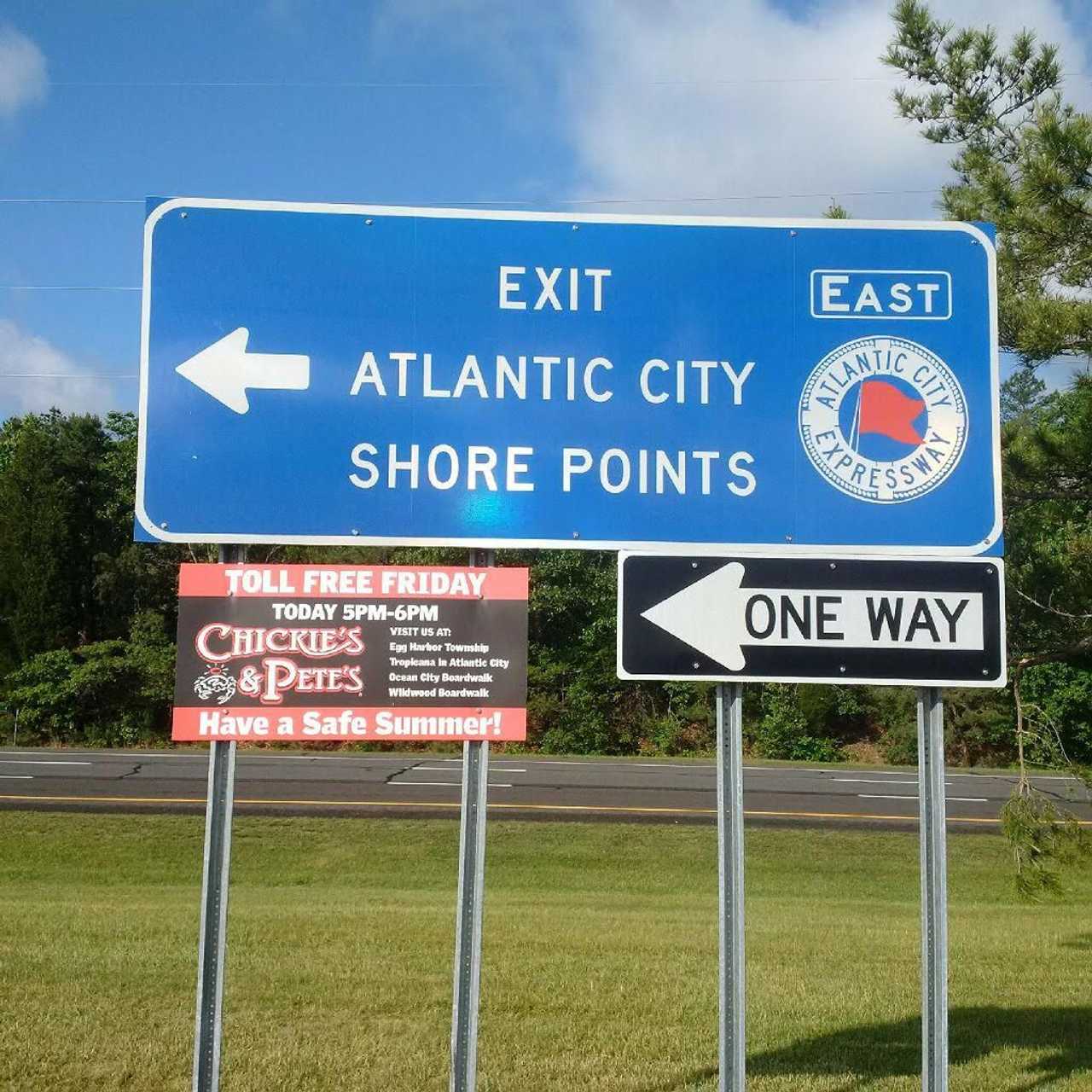 Philly Restaurant Chain Paying Atlantic City Expressway Tolls For Jersey ShoreBound Drivers