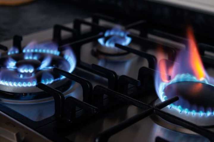 Gas Leak Forces Evacuations In Woodbury Neighborhood; Crews Still Working On Repairs