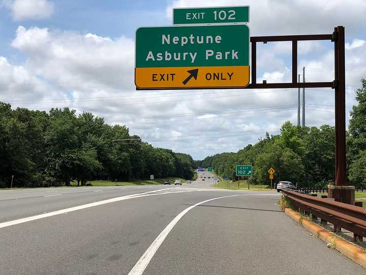 Garden State Parkway South near exit 102 in Tinton Falls, NJ.