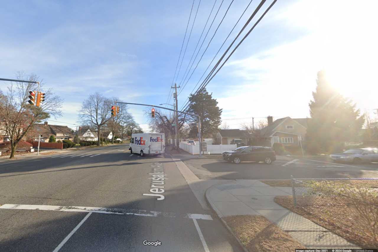 Teen Trapped Under Car Following Long Island Crash Police Bethpage