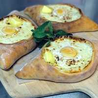 <p>The Khachapuri.&nbsp;</p>