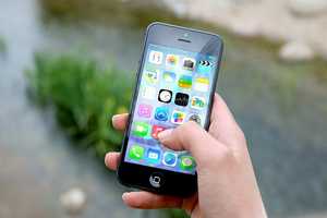 This Putnam County School District Latest To Ban Students' Cell Phones