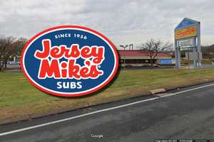 CT's Newest Jersey Mike's Supporting Rockville HS With Special Fundraiser