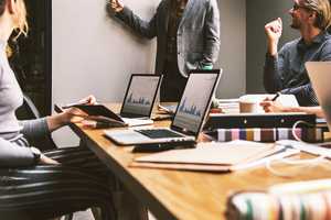 How Many Days Does Full-Time Work Really Take? Poll Has Answers