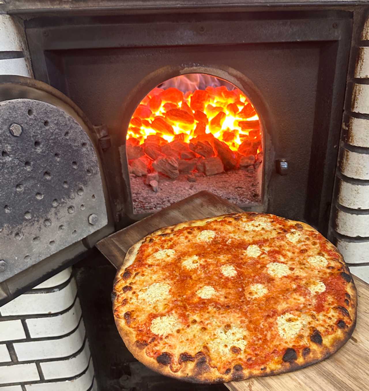 Iconic Pizza Franchise With Yonkers Location Announces ‘Highly