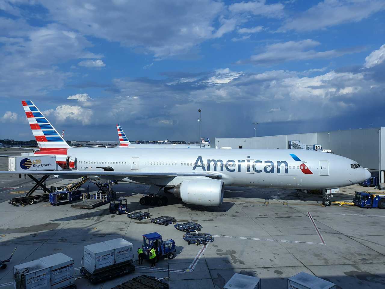 American Airlines described the diversion as a safety measure and praised the crew’s response. American Airlines described the diversion as a safety measure and praised the crew’s response.