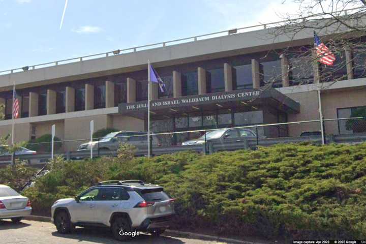 Kids Among Patients Secretly Recorded In Bathrooms At Manhasset Sleep Center, DA Says