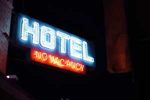 Hotel Horror: Coram Man Beat, Stabbed, Strangled Girlfriend As Her Child Watched, DA Says