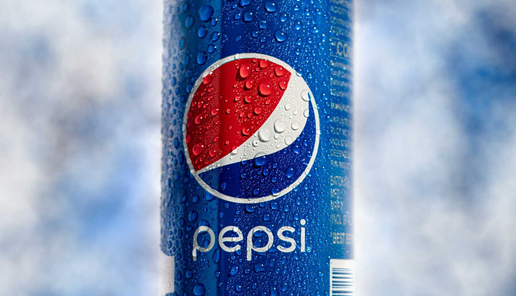 
A Pepsi soda can.
