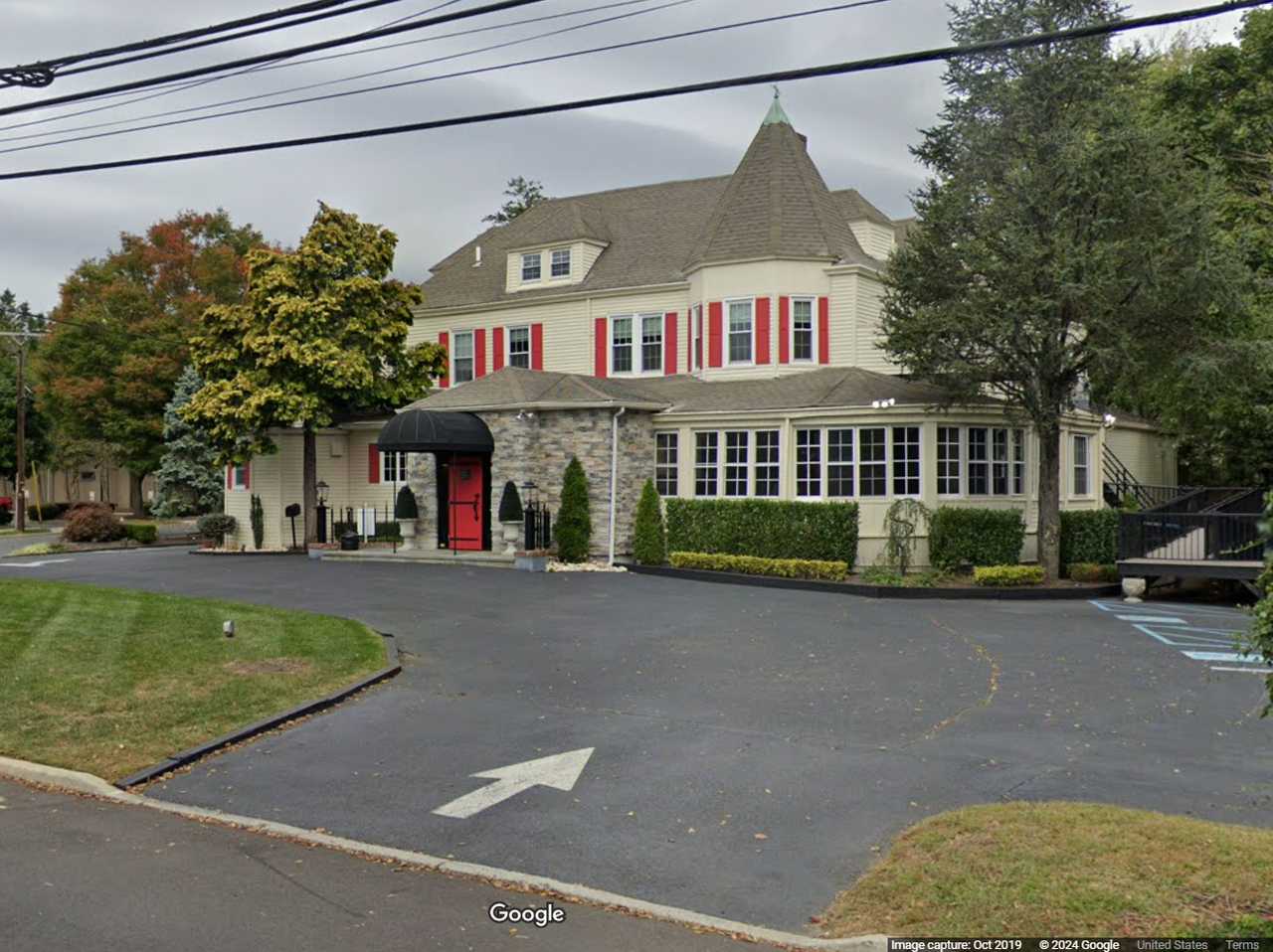 FL Man, 75, Pulls Knife On Customer Over Spilled Wine At Fancy NJ