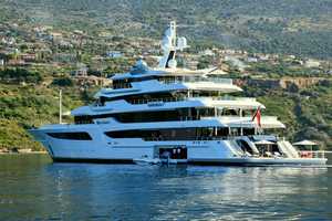 Casting Call Seeks 'Curvy Women With Breast Augmentation' For NJ Film Shoot On Yacht