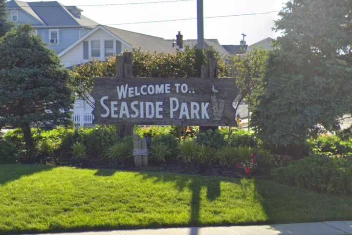 Four-Year-Old Pulled From Jersey Shore Pool Dies On Labor Day, Investigators Say