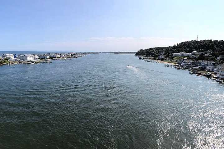 NJ Boater Pulled From Shrewsbury River Dies: NJSP