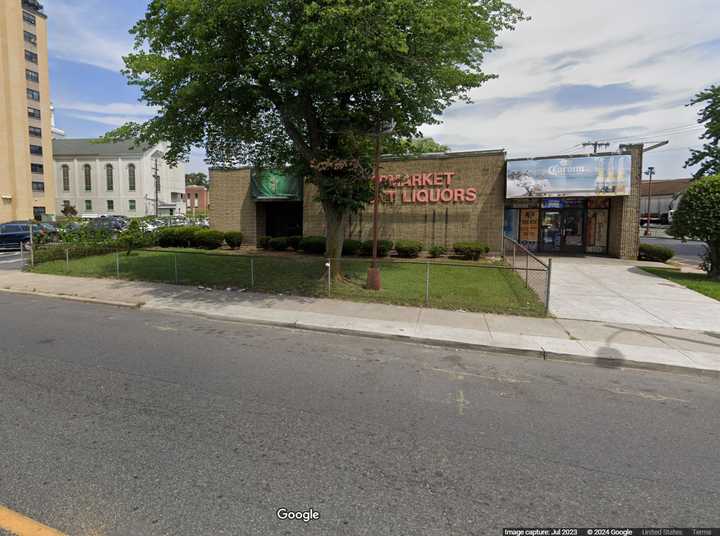 Supermarket Discount Liquors in Bridgeton, NJ.