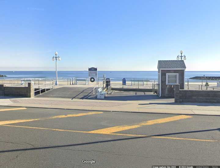 The Washington Avenue beach entrance in Avon-by-the-Sea, NJ.