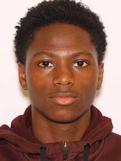 US Marshals Join Search For High School Student Wanted For Fatal Columbia Mall Shooting: Police